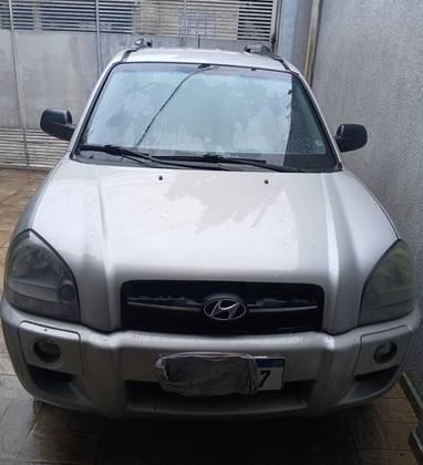 HYUNDAI TUCSON 2.0 MPFI GL 16V 142CV 2WD GASOLINA 4P MANUAL HYUNDAI TUCSON 2.0 MPFI GL 16V 142CV 2WD GASOLINA 4P MANUAL